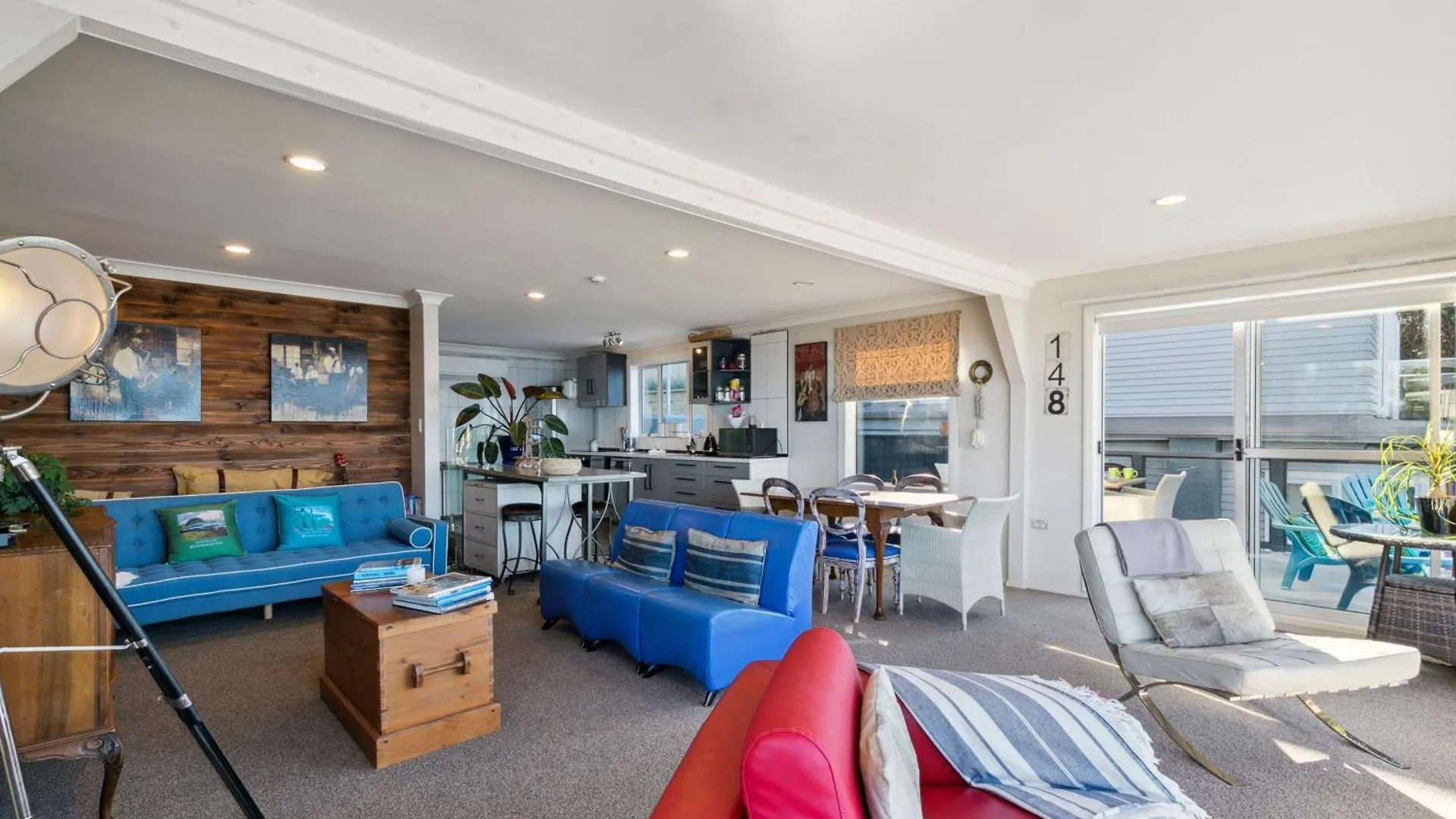 Pacific Ocean Seafront Home 3B2B Near Airport Wellington Villa